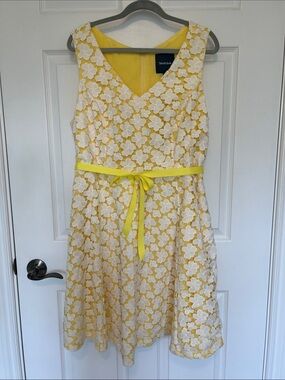 ModCloth Yellow and White Floral Lace Midi Dress